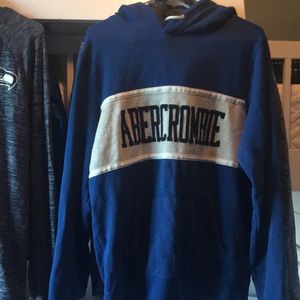 Abercrombie & Fitch new missing tag medium size